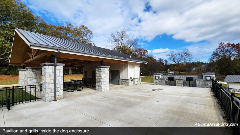 Pavilion-and-grills-inside-the-dog-enclosure