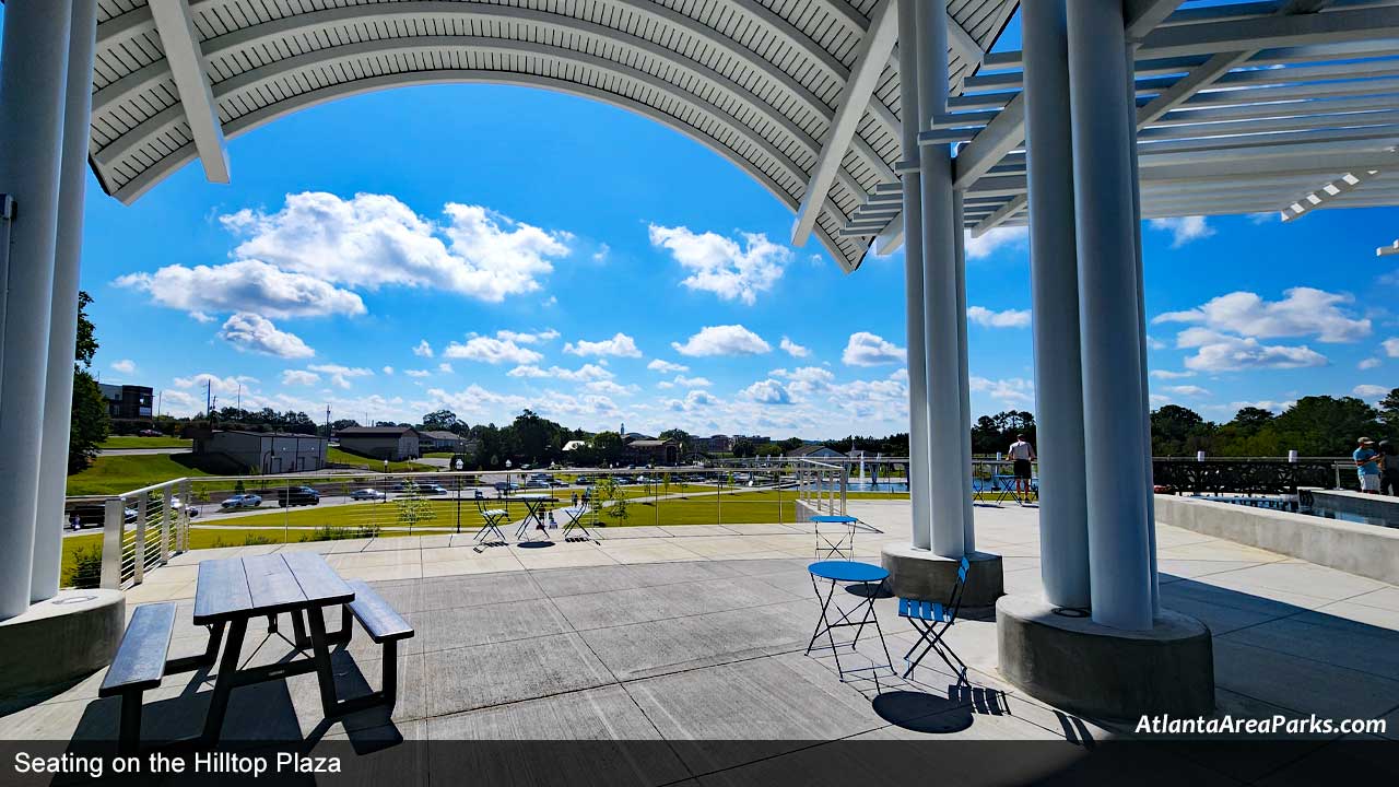 Seating-on-Hilltop-Plaza