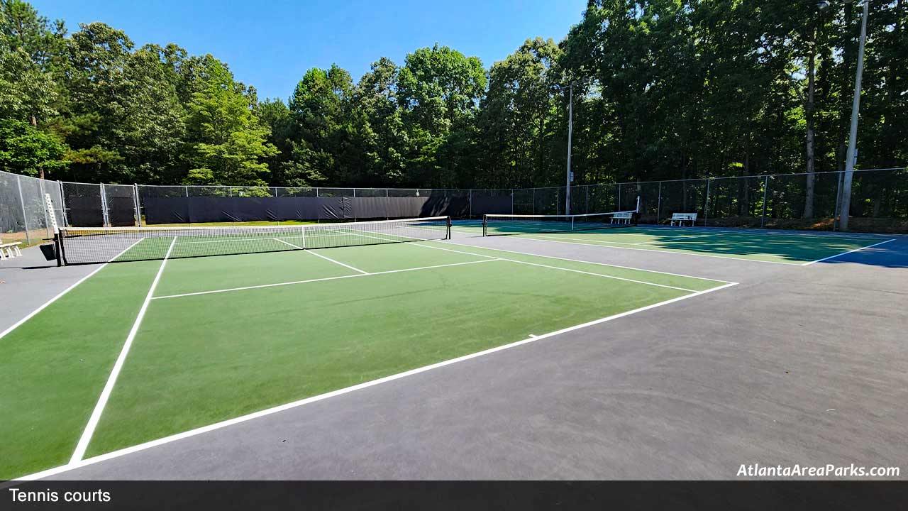 Tennis-courts